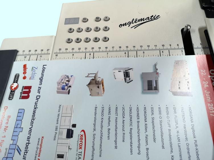 Onglematic 5 A4, manuelle Registerstanze, elektrische Positionierung, 2 bis 31 Tabs 